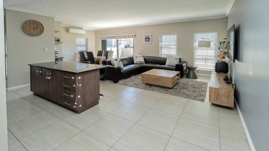 3 Bedroom Property for Sale in Sonkring Western Cape